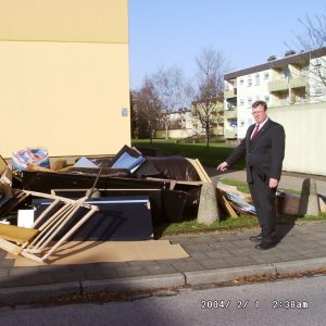 Klaus Pawlowski sind die wilden Müllablagerungen ein Dorn im Auge