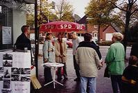 Die Bedburger SPD sammelt Unterschriften für die Einrichtung des Disco-Busses.