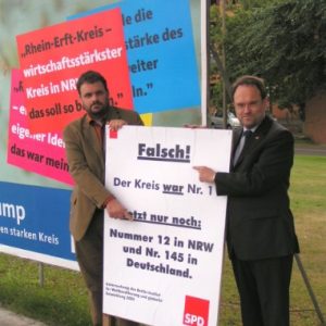 Guido van den Berg und Bernhard Hadel hinterfragen den Landrat